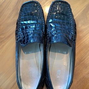 ARA CROCODILE LOAFERS